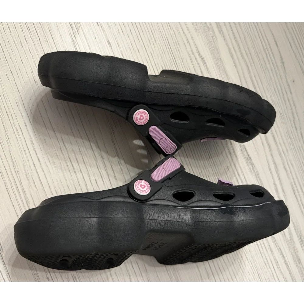 Kuromi Sanrio Hello Kitty Sandal Classic Clog Crocs Jibbitz Charms 37-38 / 6-7